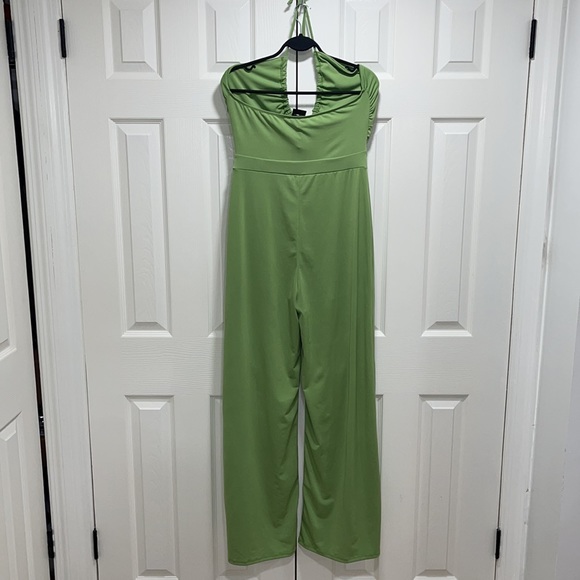 Woman’s Jumpsuit - Large - Picture 5 of 6